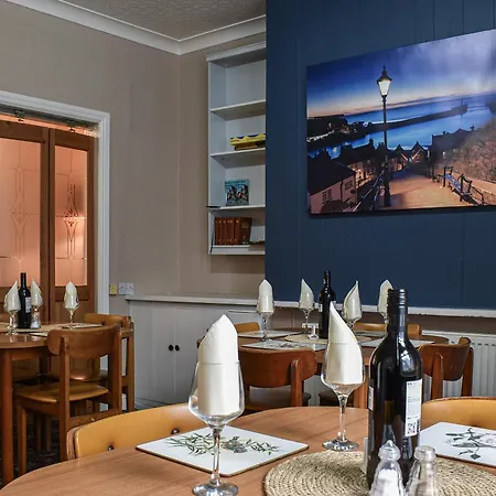 Vincent House Holiday home Scarborough