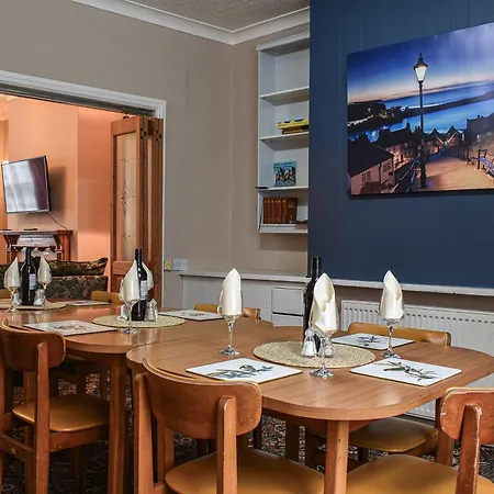 بيت للعطل Vincent House