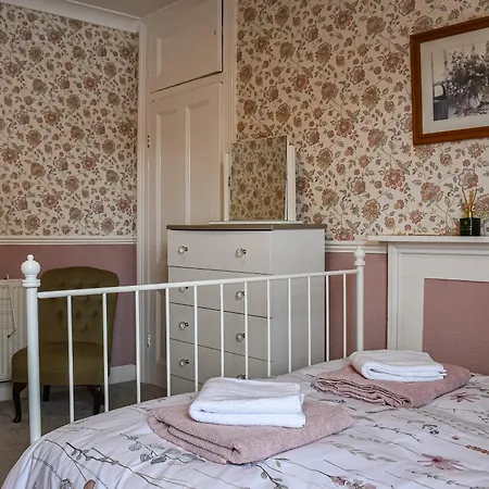 Semesterbostad Vincent House *